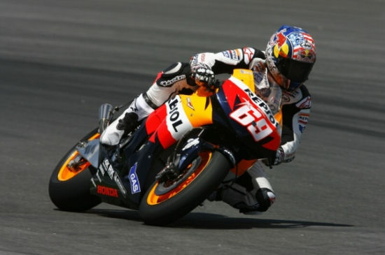 nicky-hayden_rif_sepang_22_01_08.jpg