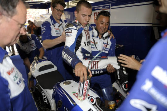 fiat-yamaha-team_le-mans.jpg