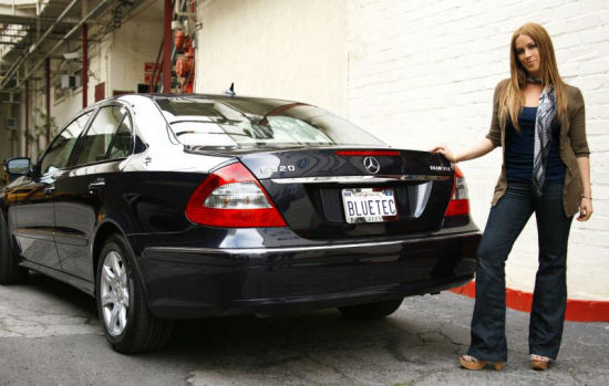 alanis-morisette-rif-mercedes.jpg