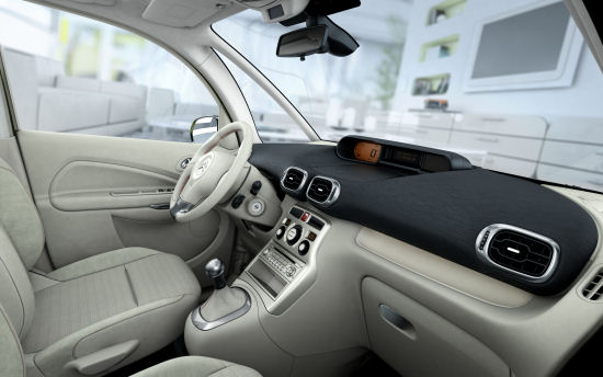 citroen-c3-picasso-interni.jpg