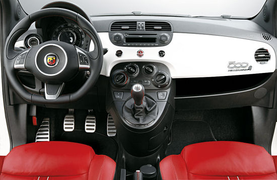 fiat-500-abarth-interni.jpg