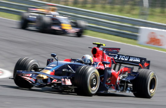 s-vettel-rif-valencia-f1.jpg