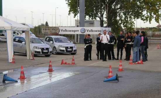 medium_la-volkswagen-milano-sicurezza-stradale.jpg