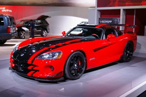 Dodge Viper SRT10: non si spezza il sogno della supercar