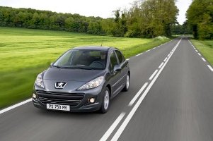Peugeot 207: giusto un tocco di maquillage … uno stile perfetto !