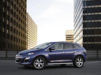 Mazda CX-7: un leggero ritocco al look ed un nuovo motore diesel