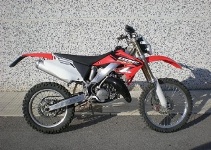 Honda HM CRE 125R: caccia alla rossa, un fenomeno di mercato