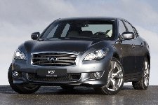 Infiniti M35h: arriva nel 2011 la prima ibrida del marchio Nissan di lusso