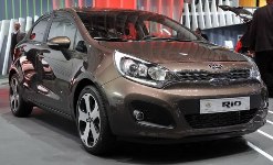 Kia Rio: la nuova generazione tre volumi al Salone di New York