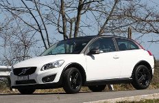 Volvo C30 Black Design: serie speciale limitata per il mercato italiano