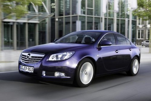Opel Insignia, arriva a gennaio il biturbo diesel da 195 cavalli opel insignia biturbo diesel 195 cavalli